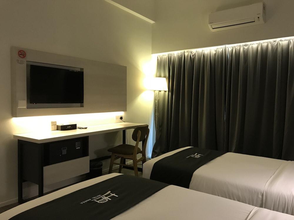 Hotel Arissa Malacca Exterior photo