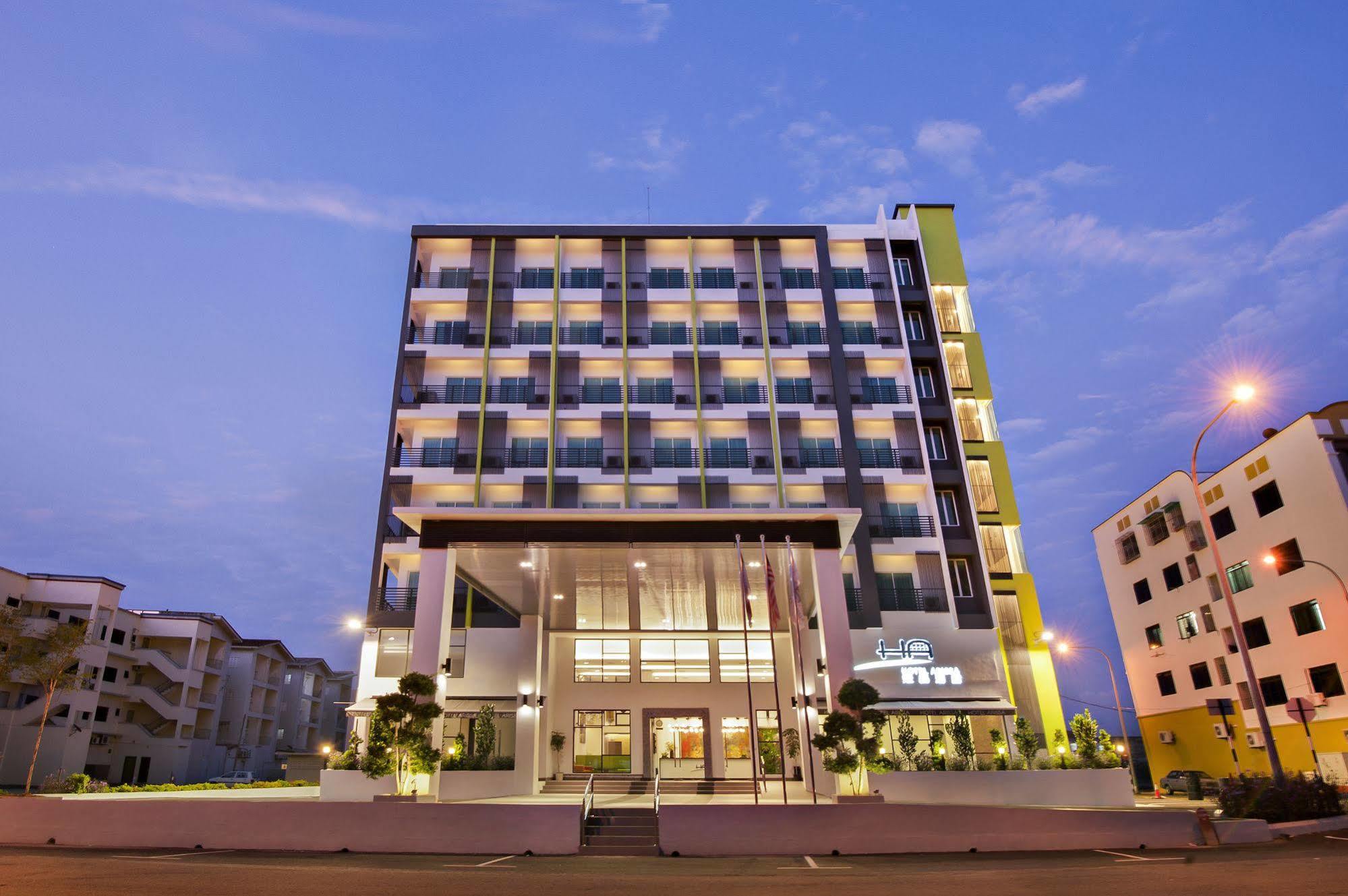 Hotel Arissa Malacca Exterior photo